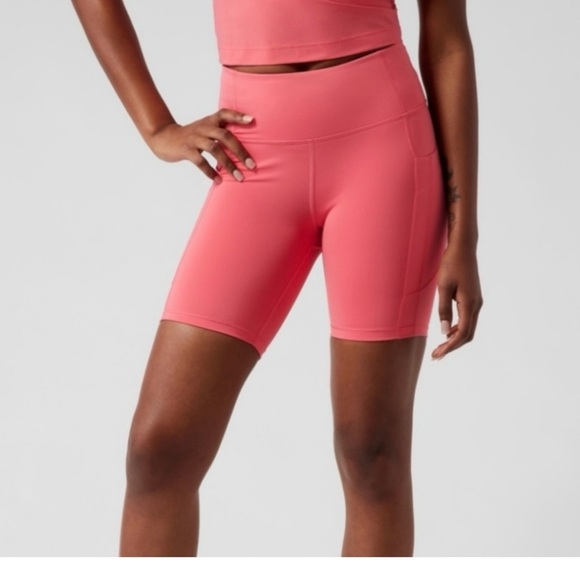 Athleta Pants - Athleta Ultimate Stash II 7" Short in Coral Petal biker Shorts